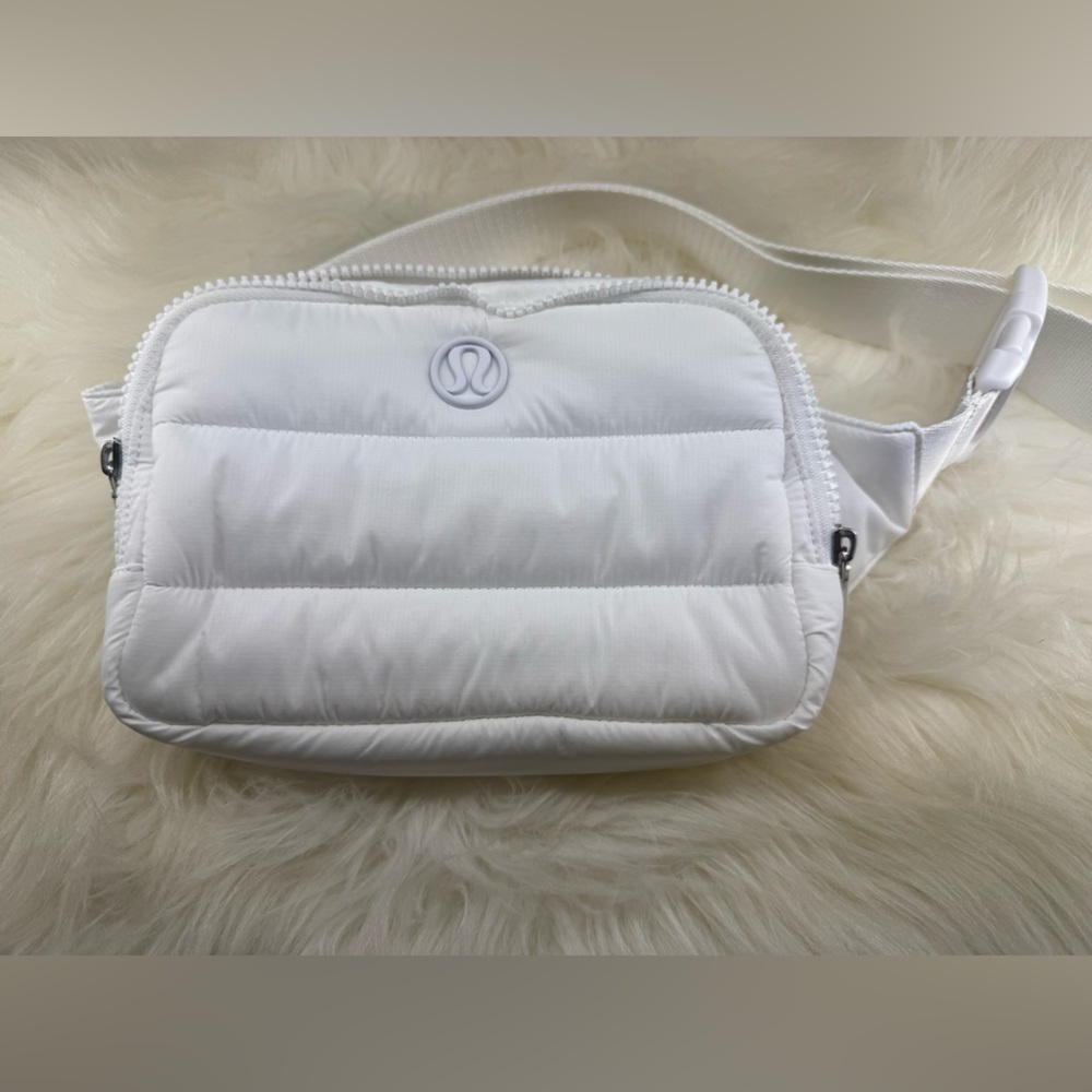 Everywhere belt bag